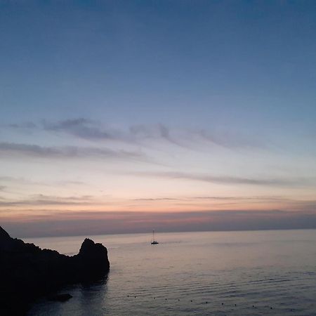 Casa Vacanze Ibiscus Porto Venere Ngoại thất bức ảnh