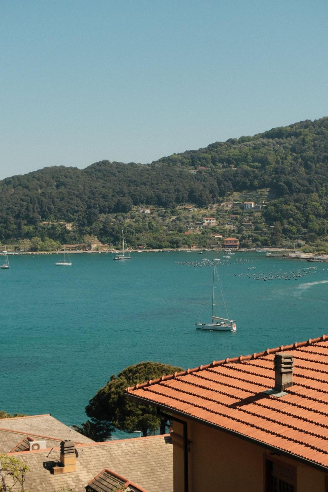 Casa Vacanze Ibiscus Porto Venere Ngoại thất bức ảnh